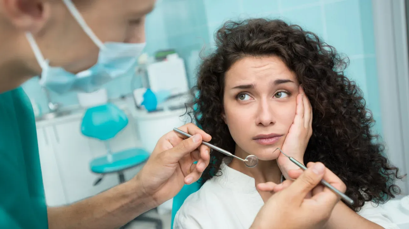 Mal di denti e rimedi naturali per alleviare il dolore