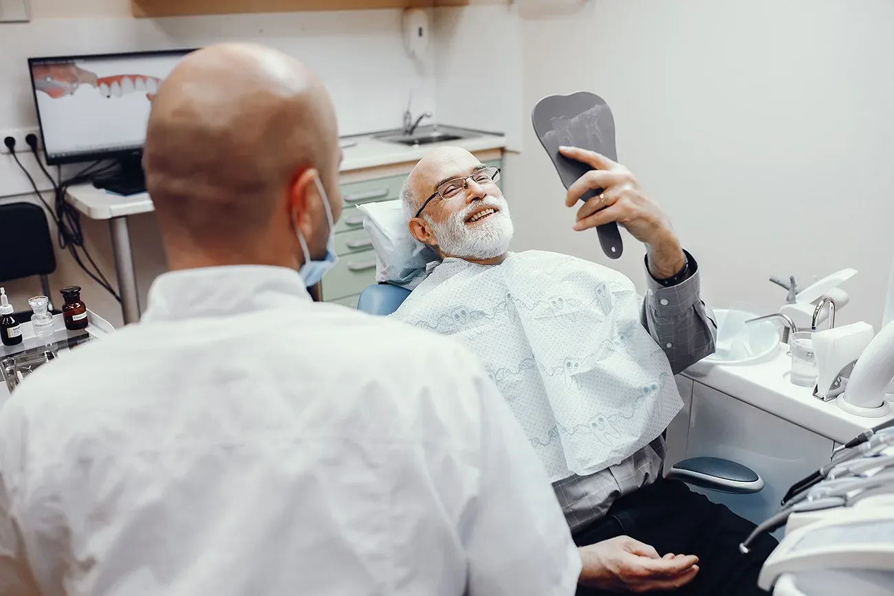 come-pulire-la-dentiera